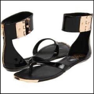 Vince Camuto Gladiator sandals